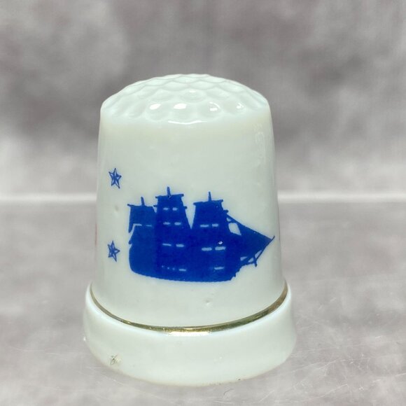 Vintage San Francisco Souvenir Thimble With Blue Ship and Red Text Porcelain - Picture 1 of 7